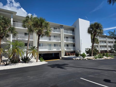 Photo of 1401 S Mccall Road #203, Englewood, FL 34223 (MLS # A4706883)