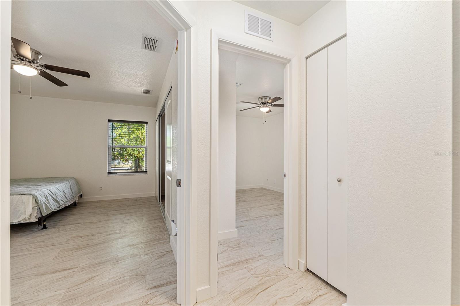 SILVER SPRINGS SHORES - Residential