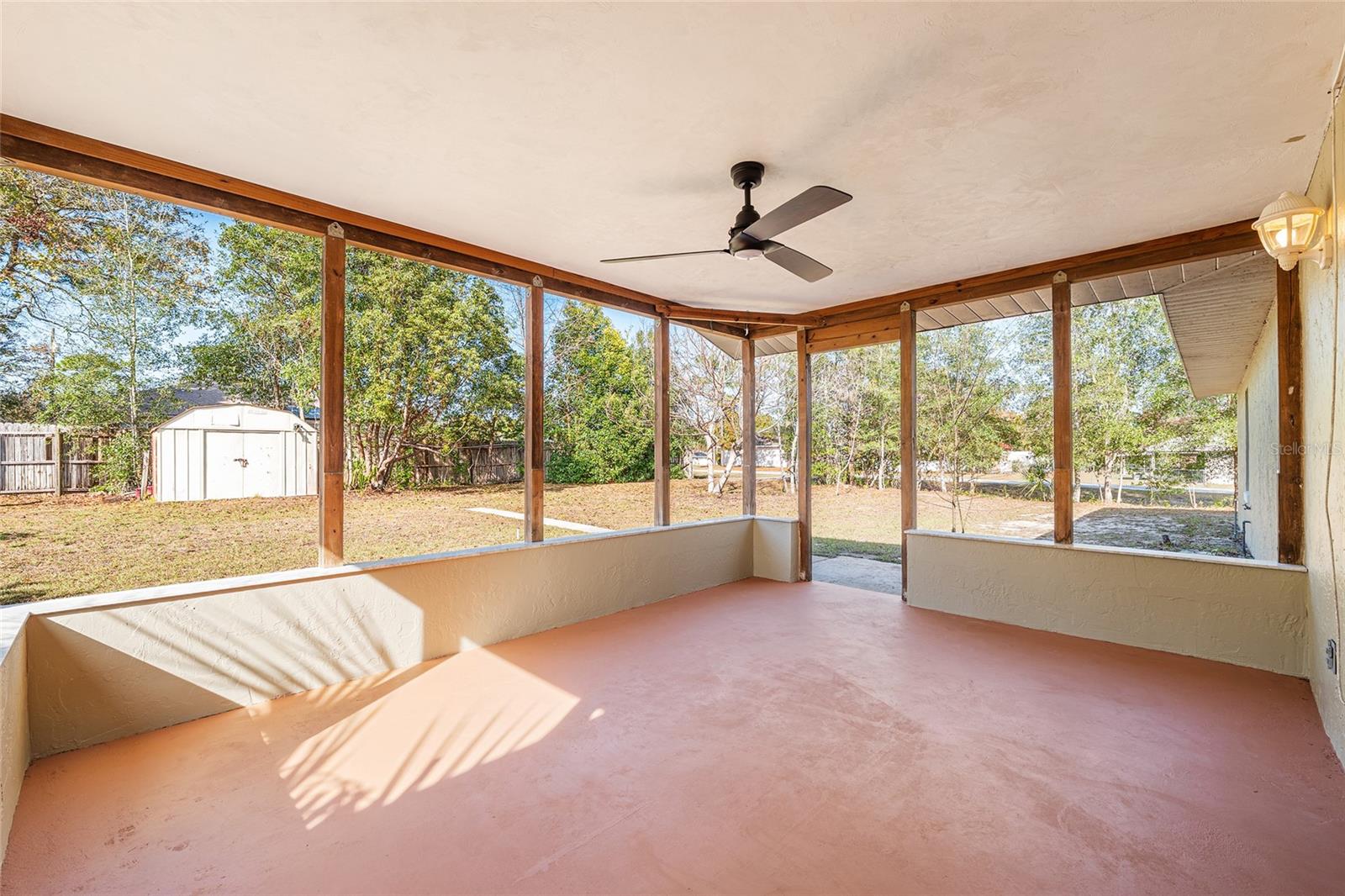 SILVER SPRINGS SHORES - Residential