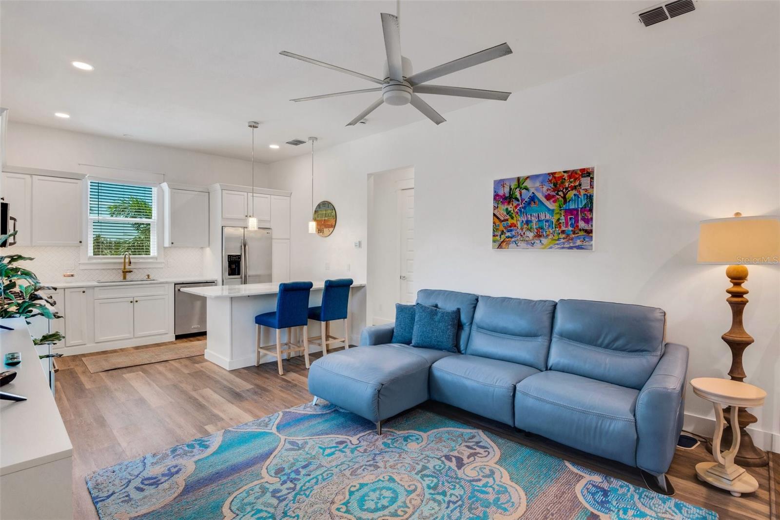 SOUTHPOINTE SHORES - Residential Lease