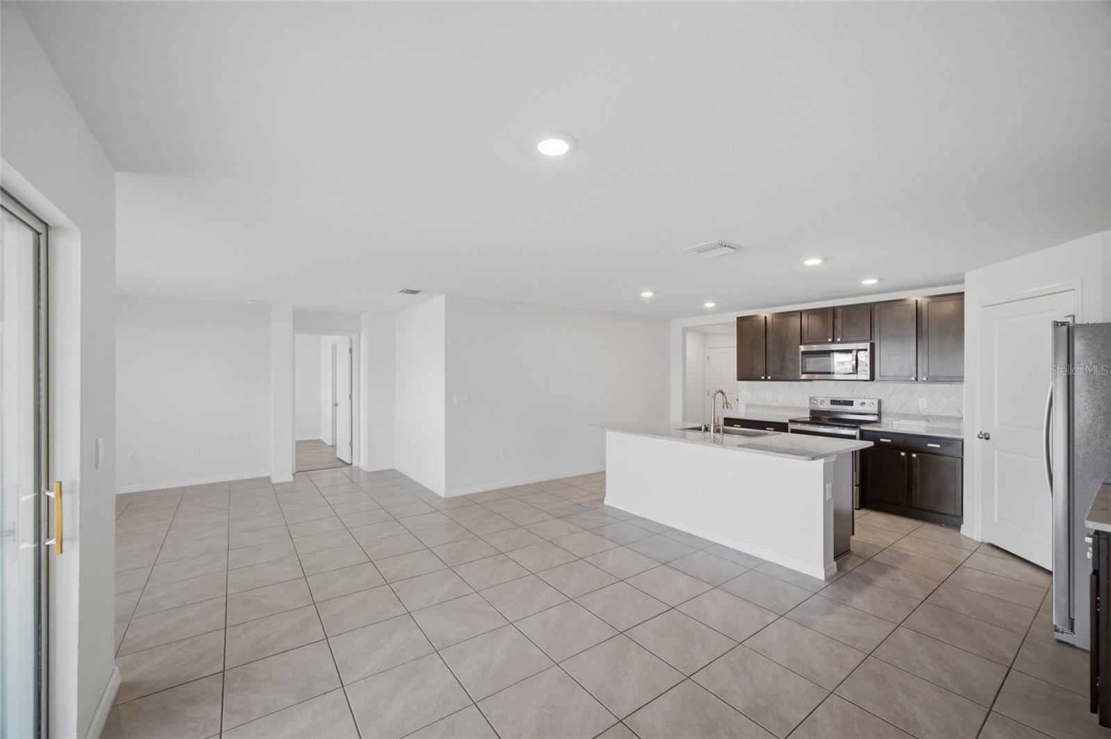 2812 GUMBO LIMBO DRIVE