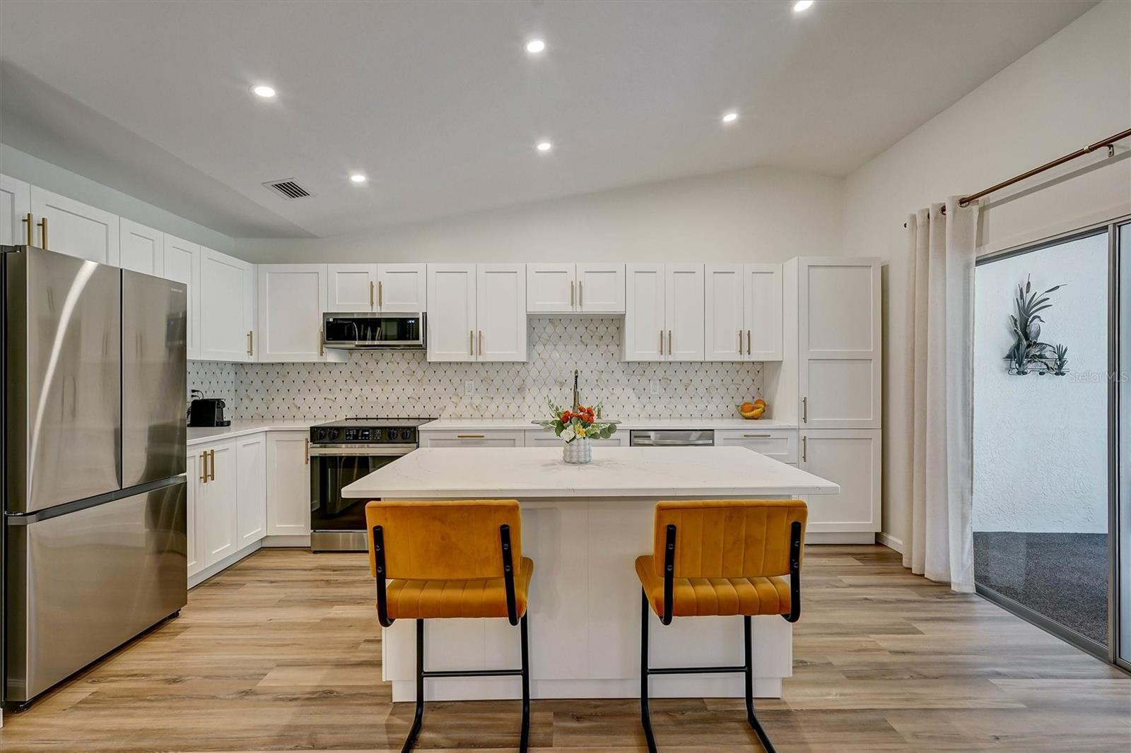 OAKHURST PH III - Residential
