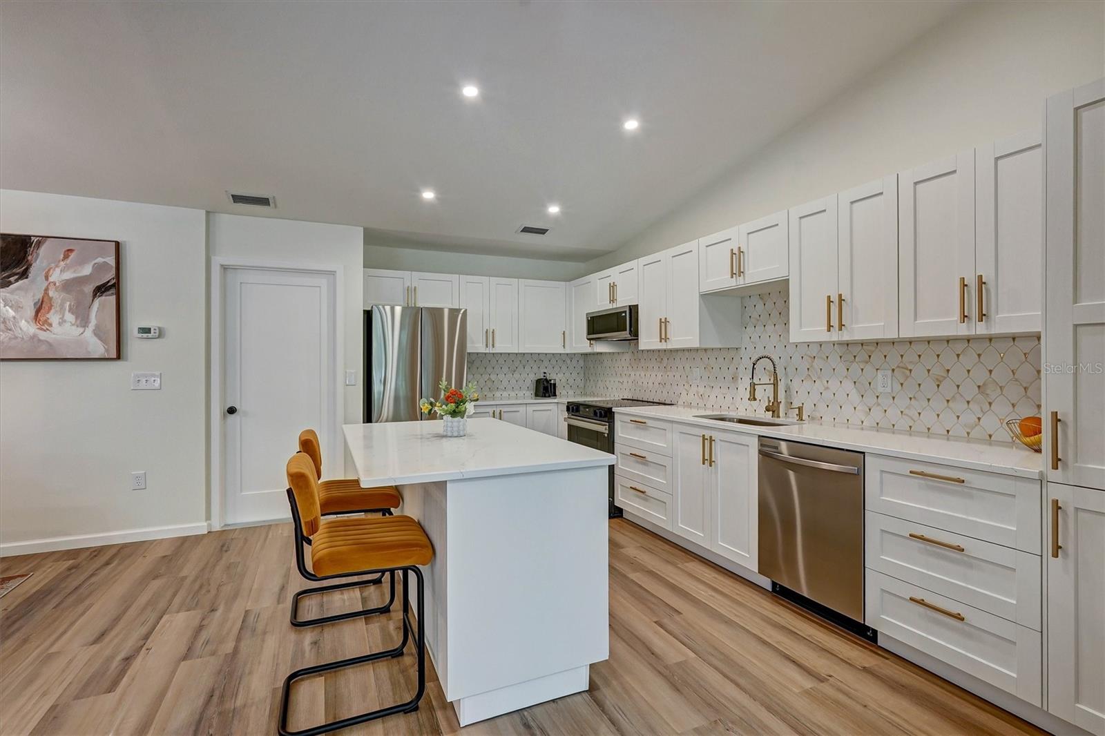 OAKHURST PH III - Residential