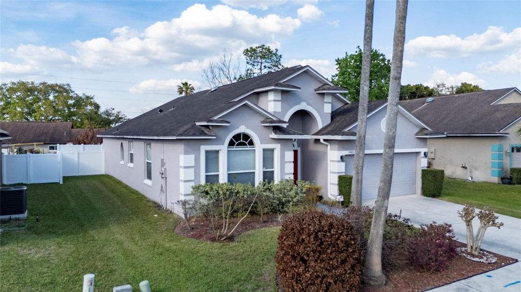 Photo of 9915 Kona Isle Court, Orlando, FL 32817 (MLS # O6391483)