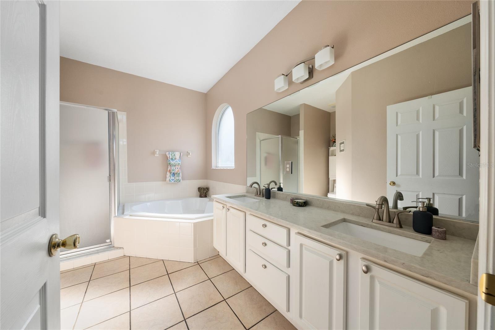 DEANS RESERVE - Residential