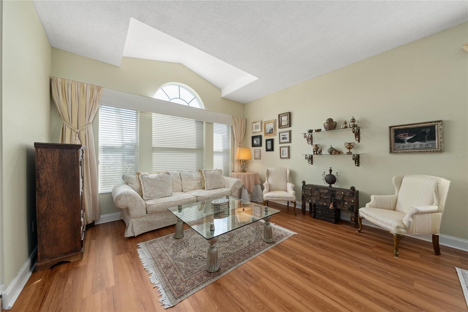 DEANS RESERVE - Residential