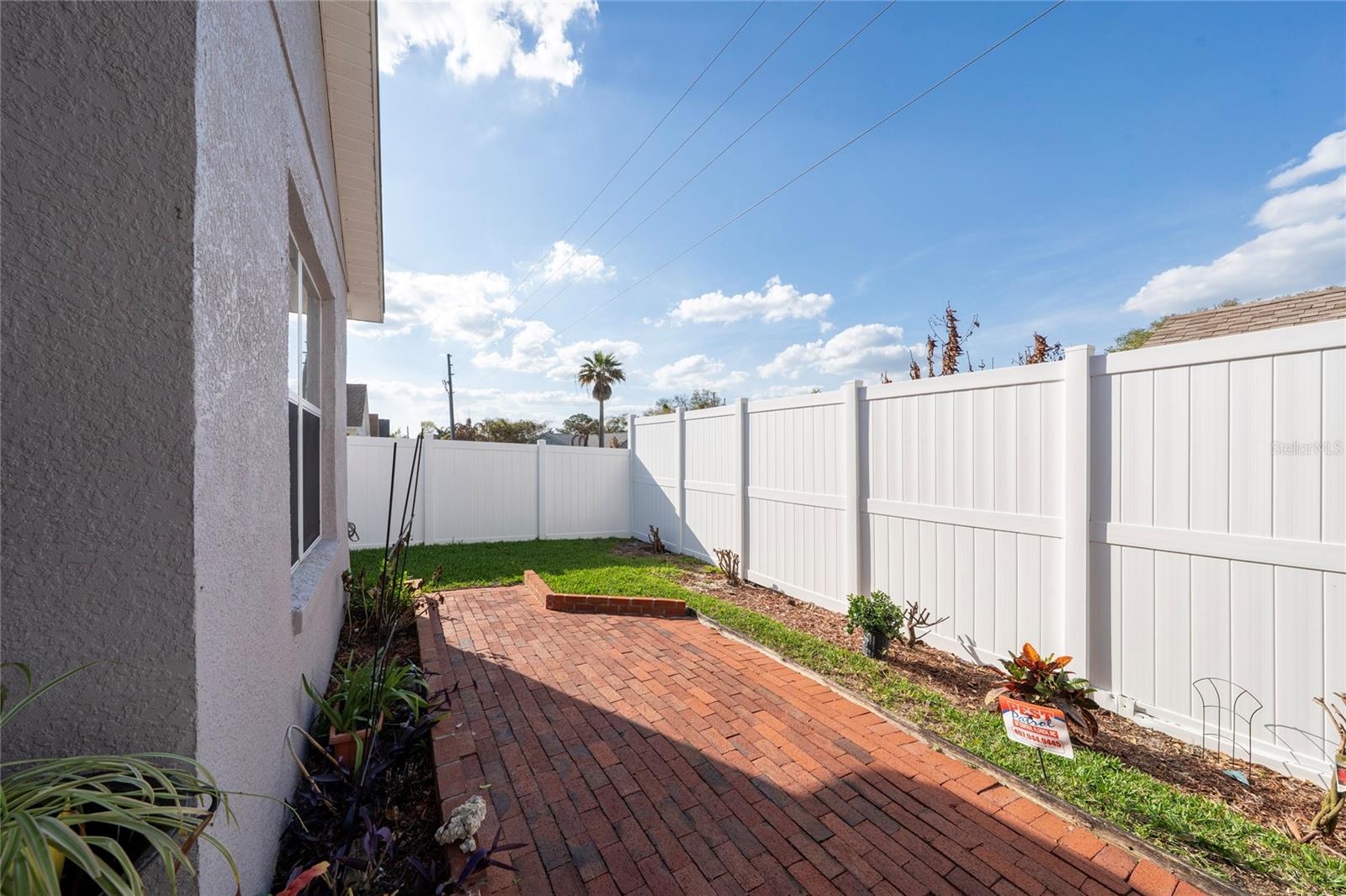 DEANS RESERVE - Residential