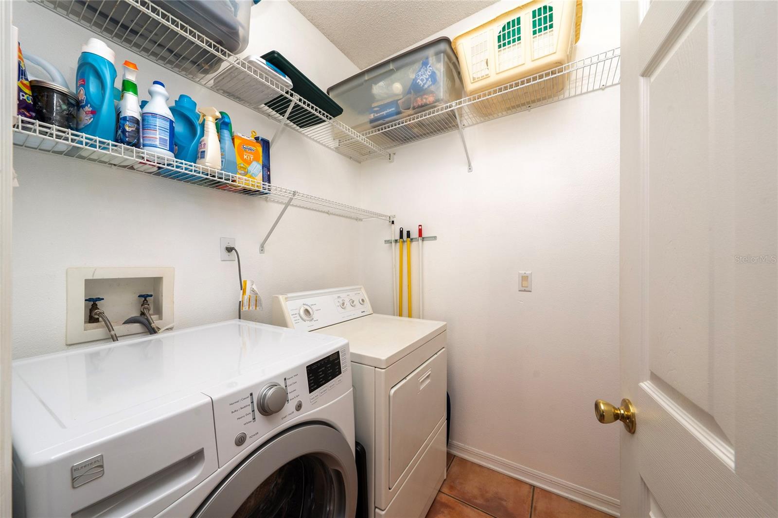 DEANS RESERVE - Residential