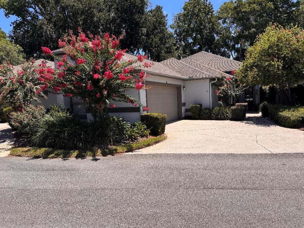 Photo of 1930 SE Clatter Bridge Road, Ocala, FL 34471 (MLS # OM729998)