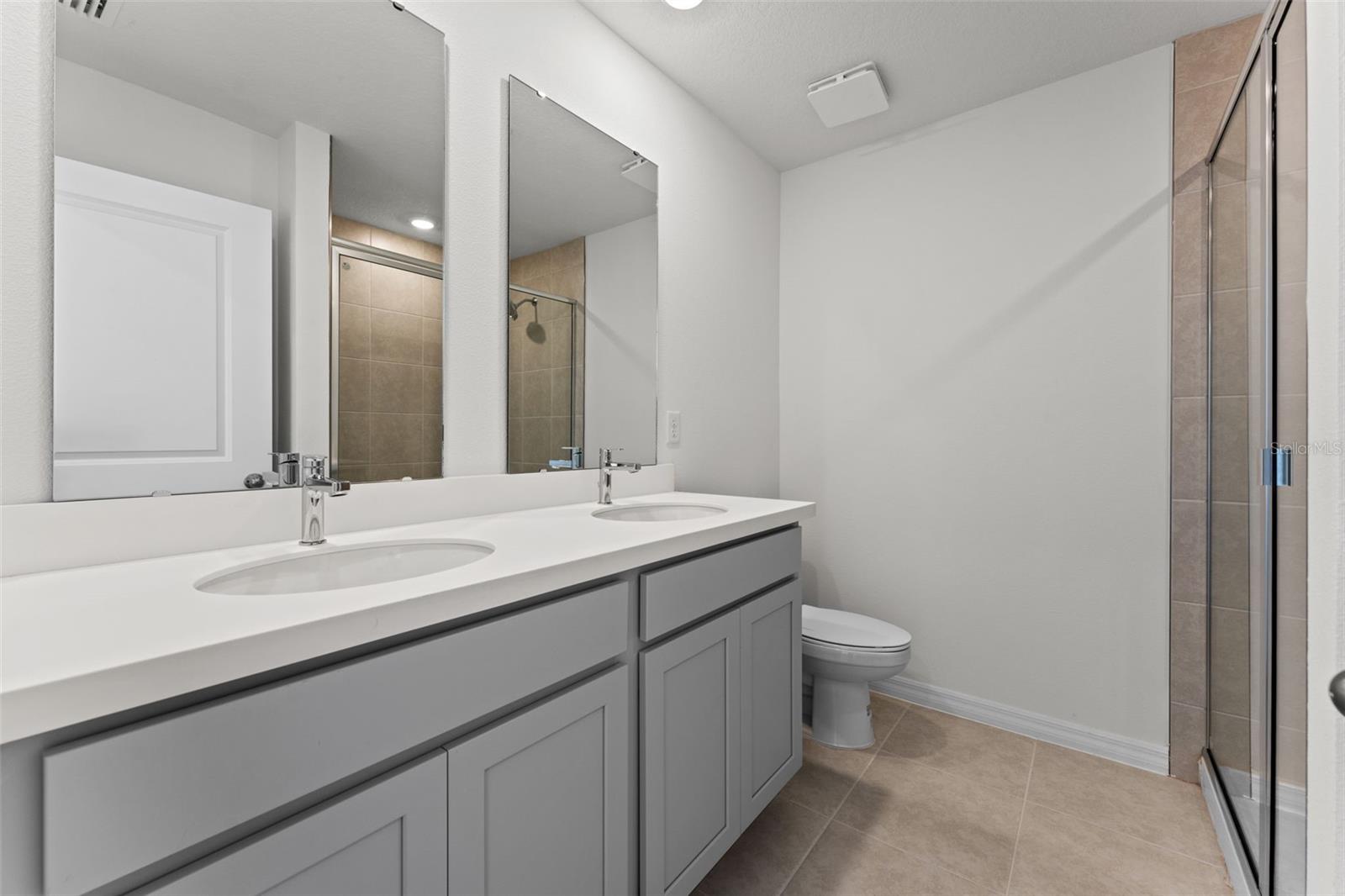 EDEN CREST TOWNHOMES - Residential