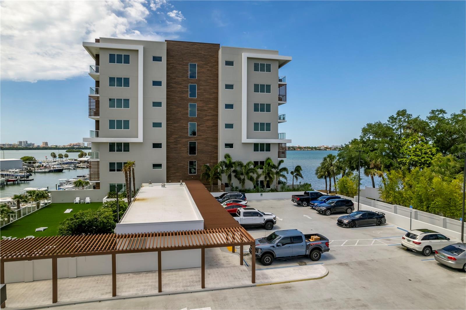 MARINA BAY 880 CONDO - Residential Lease