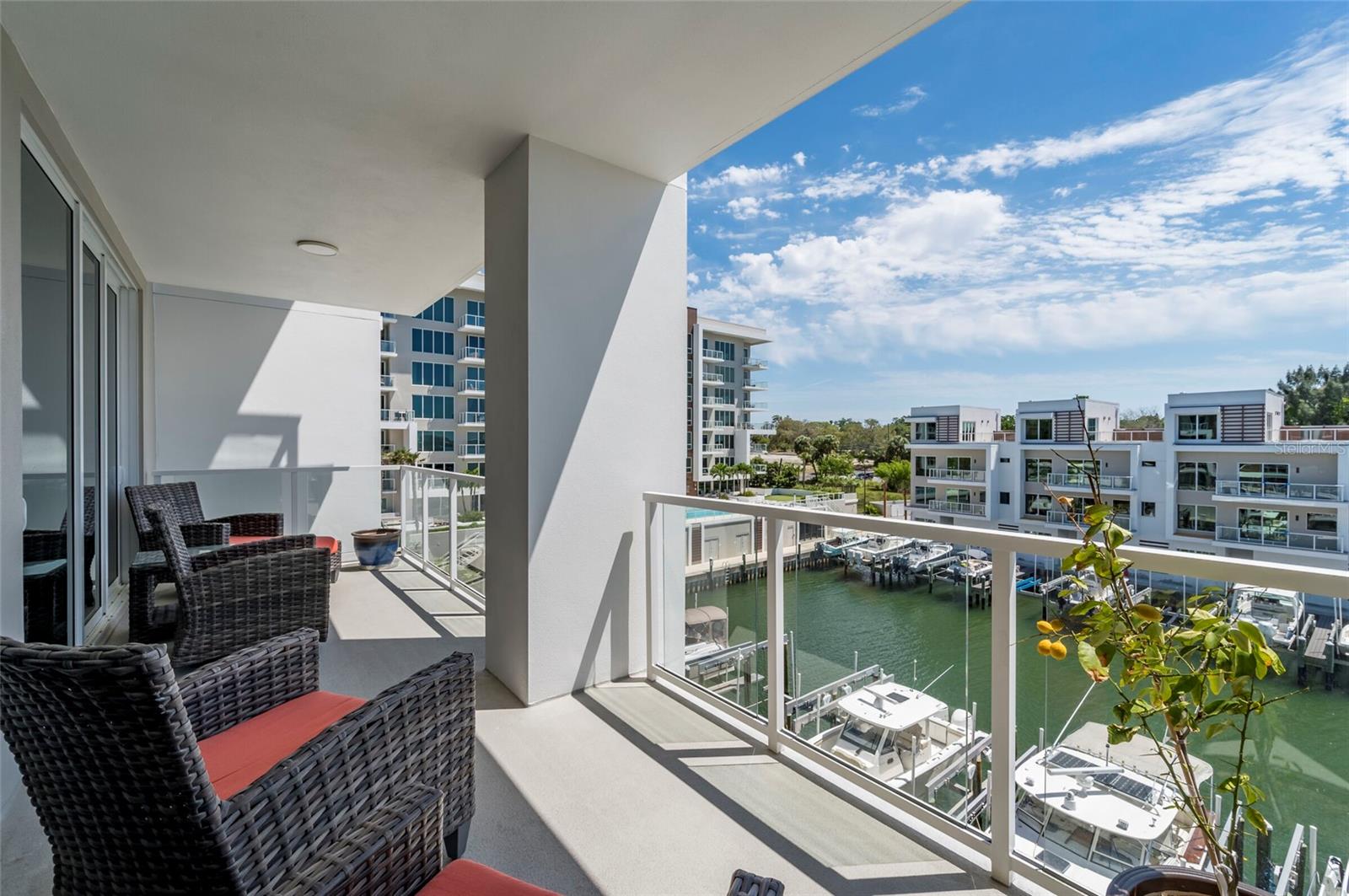 MARINA BAY 880 CONDO - Residential Lease