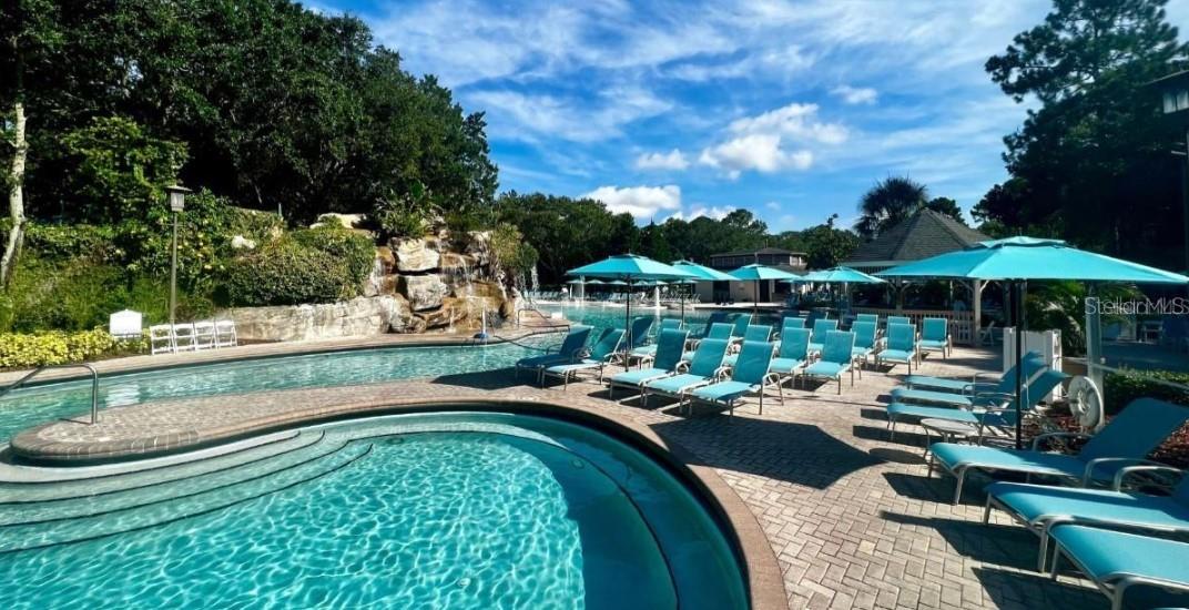 1558 SANDHILL COURT