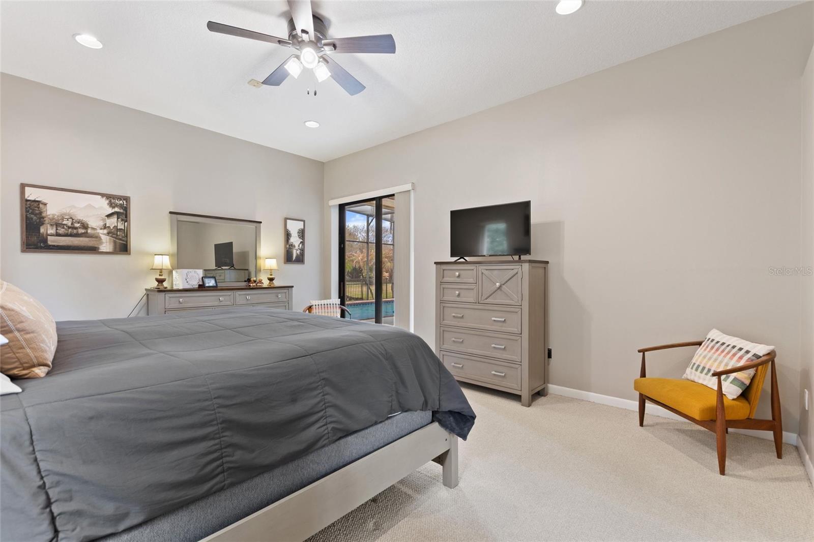 HAMILTON POINTE - Residential