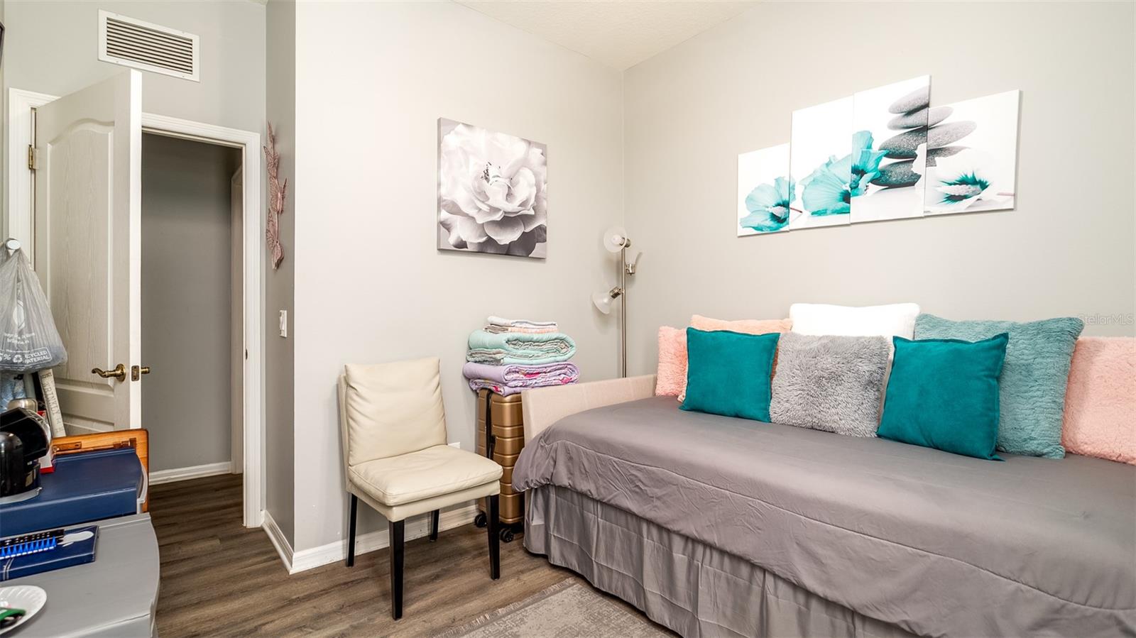 RIVER SOUND REV POR - Residential