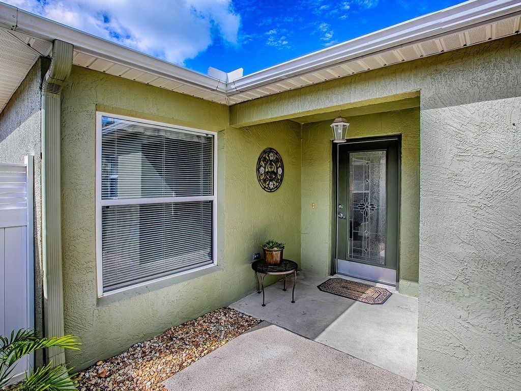 Photo of 1098 Burnettown Place, The Villages, FL 32162 (MLS # G5099592)