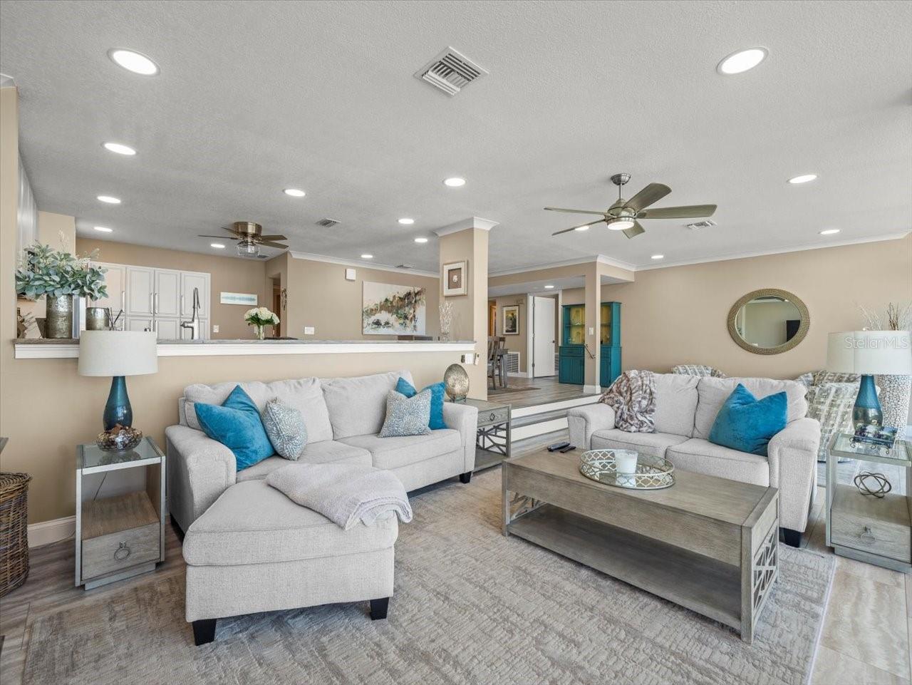 BAY ISLAND GROUP 14 - Residential