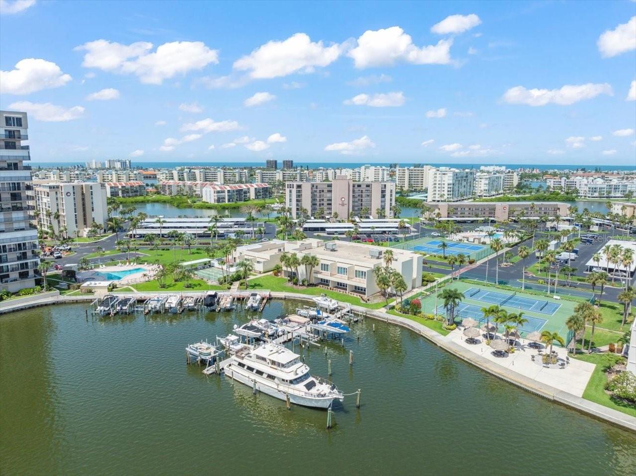 BAY ISLAND GROUP 14 - Residential