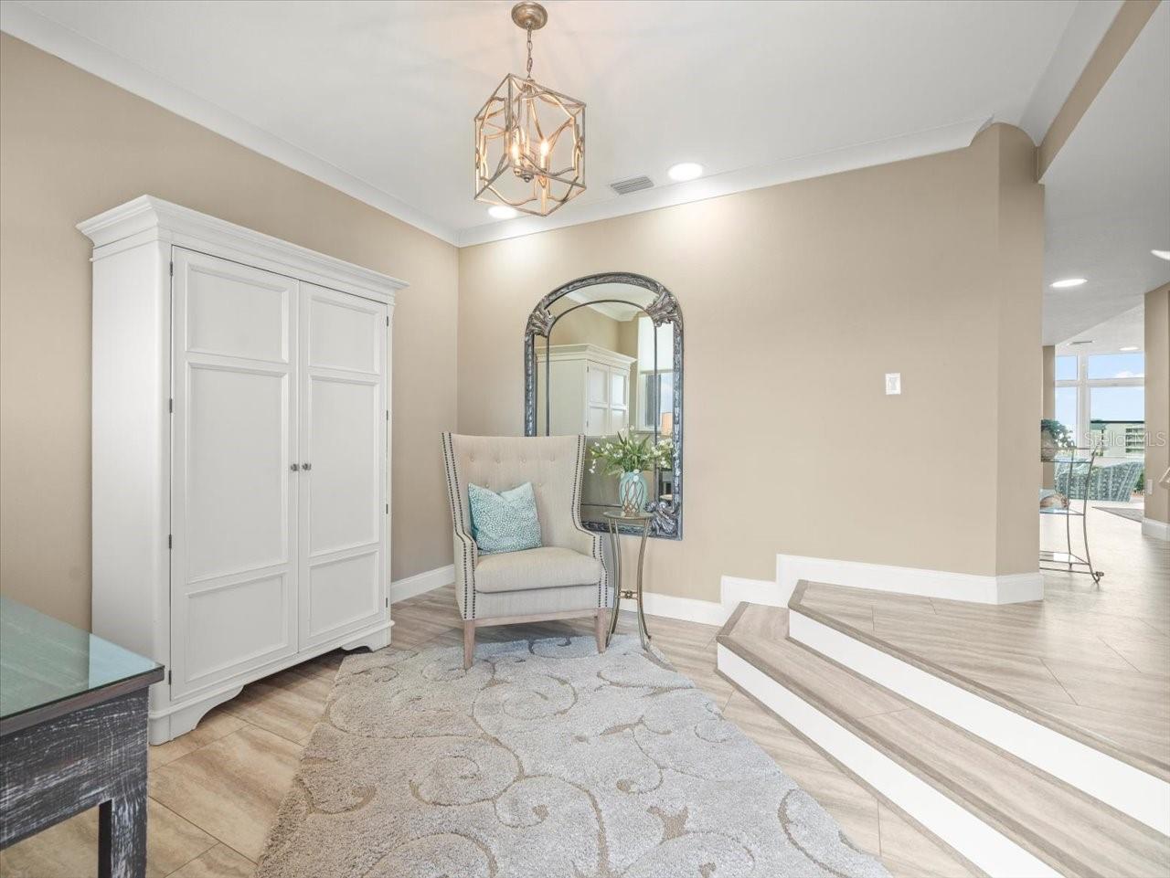 7600 SUN ISLAND DRIVE S 804
