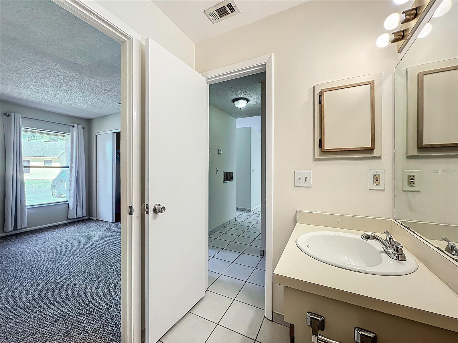 CREEKSIDE VILLAS AT MEADOW WOODS - Residential