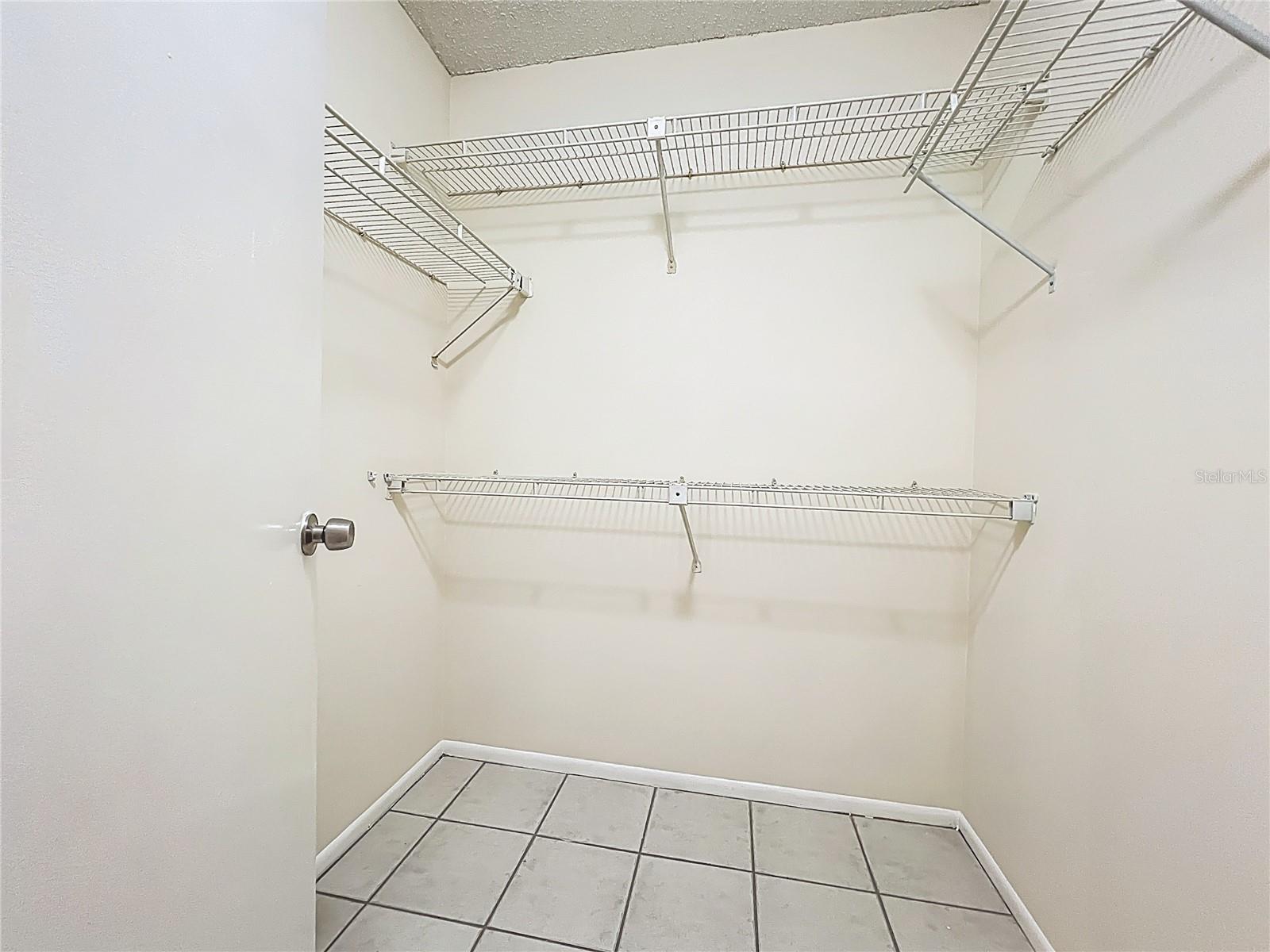 CREEKSIDE VILLAS AT MEADOW WOODS - Residential