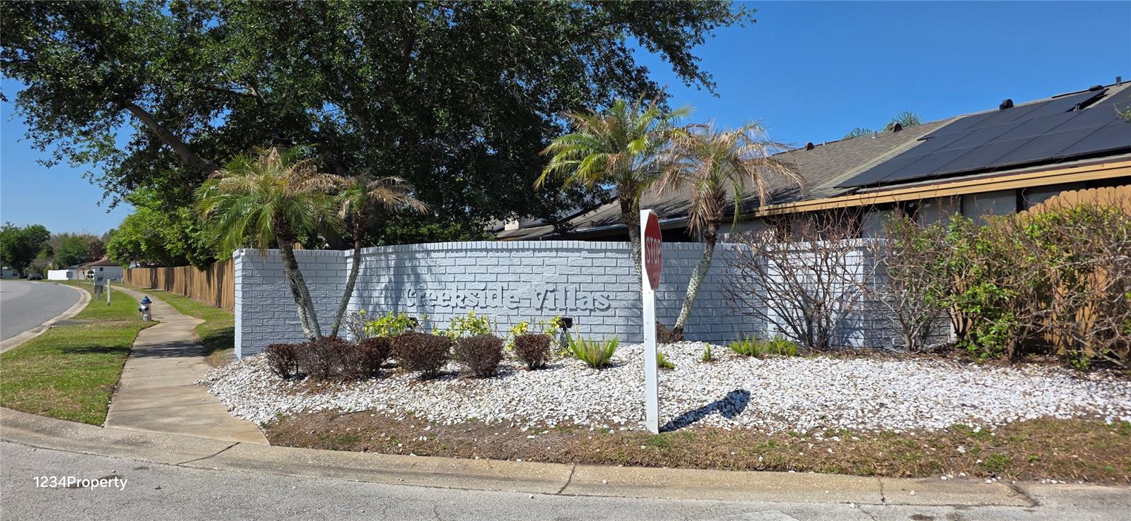 CREEKSIDE VILLAS AT MEADOW WOODS - Residential