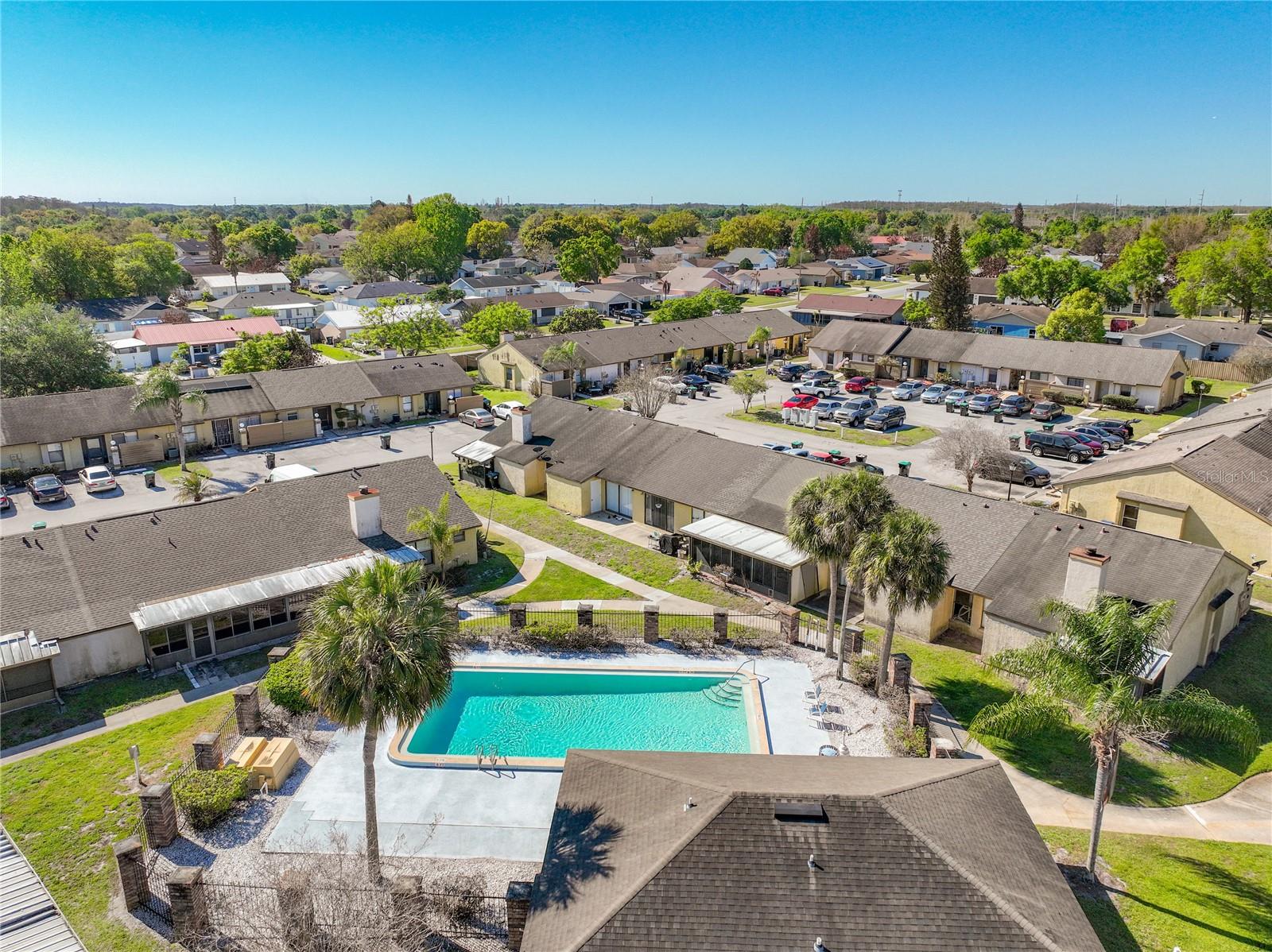 CREEKSIDE VILLAS AT MEADOW WOODS - Residential