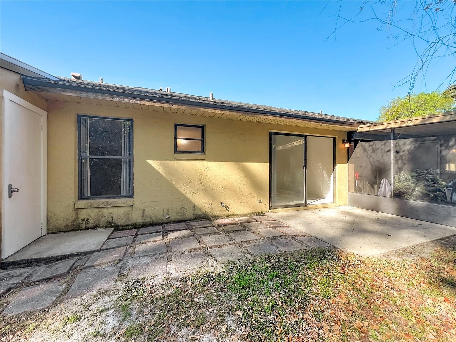 CREEKSIDE VILLAS AT MEADOW WOODS - Residential