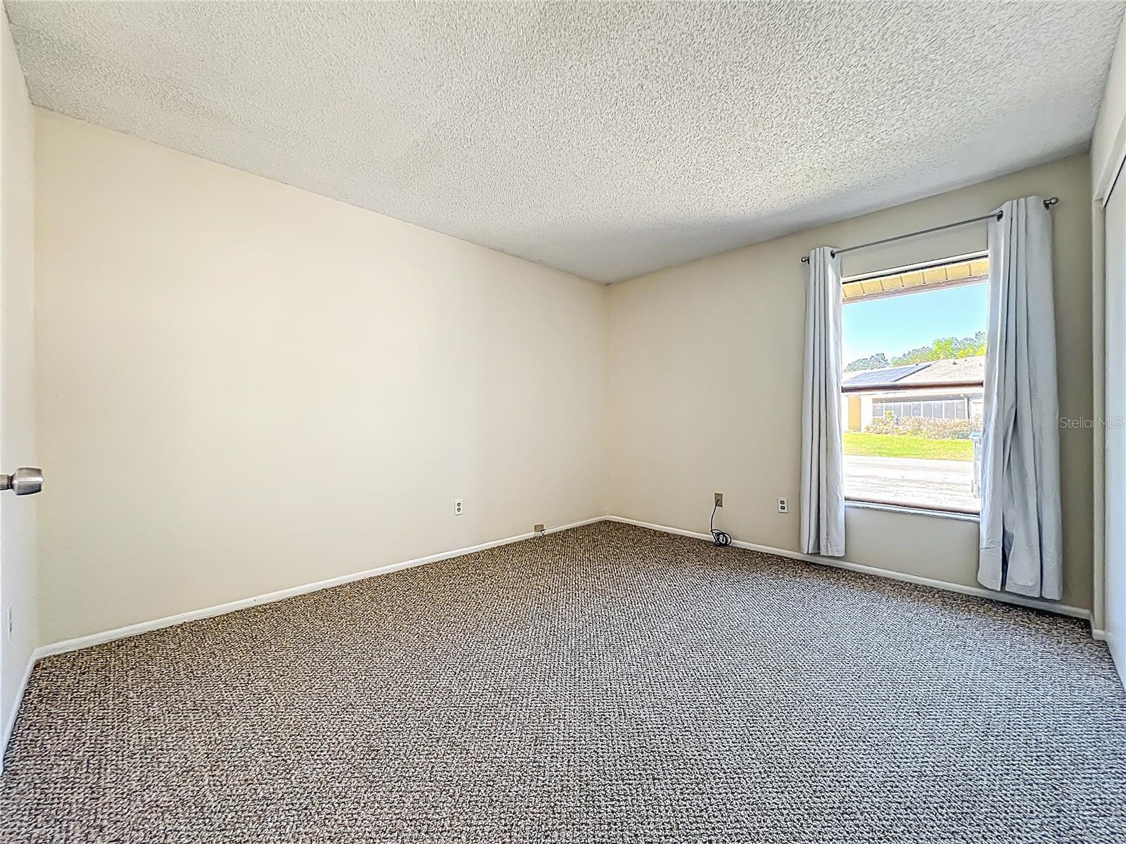 CREEKSIDE VILLAS AT MEADOW WOODS - Residential