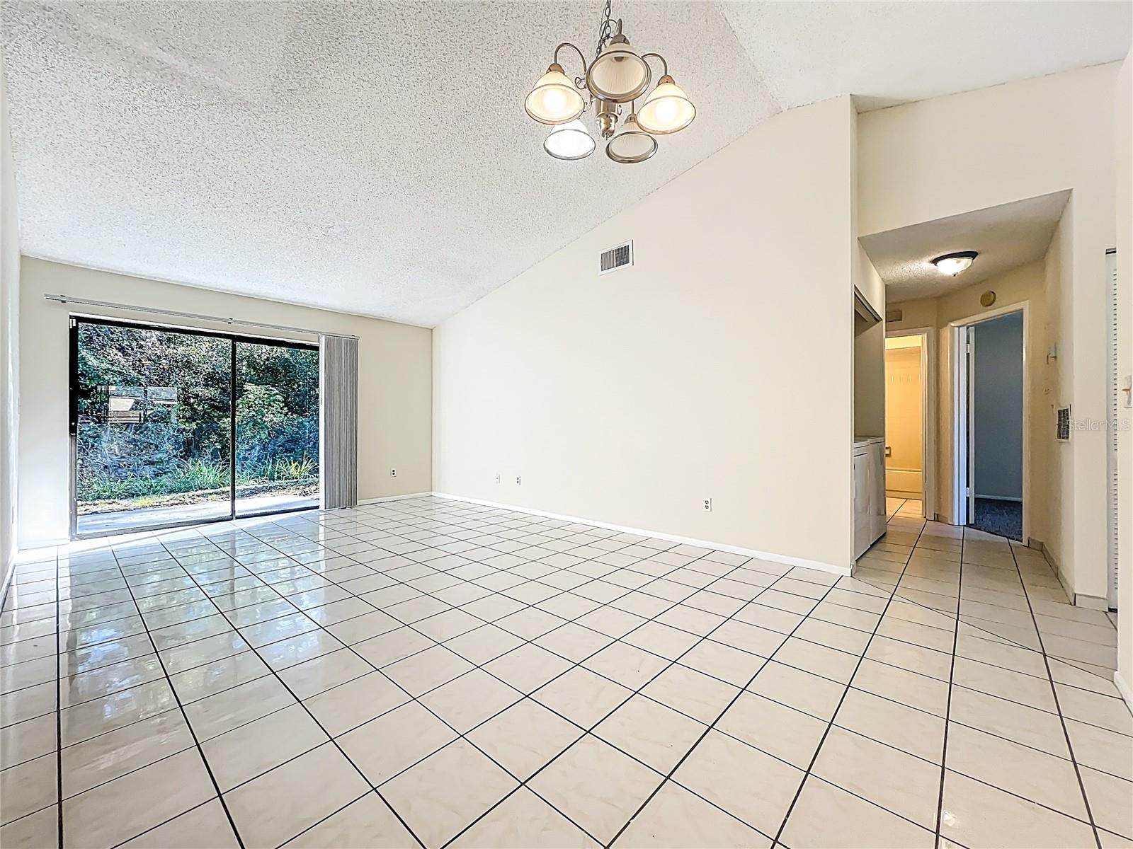 CREEKSIDE VILLAS AT MEADOW WOODS - Residential