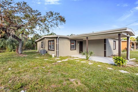 A home in SARASOTA