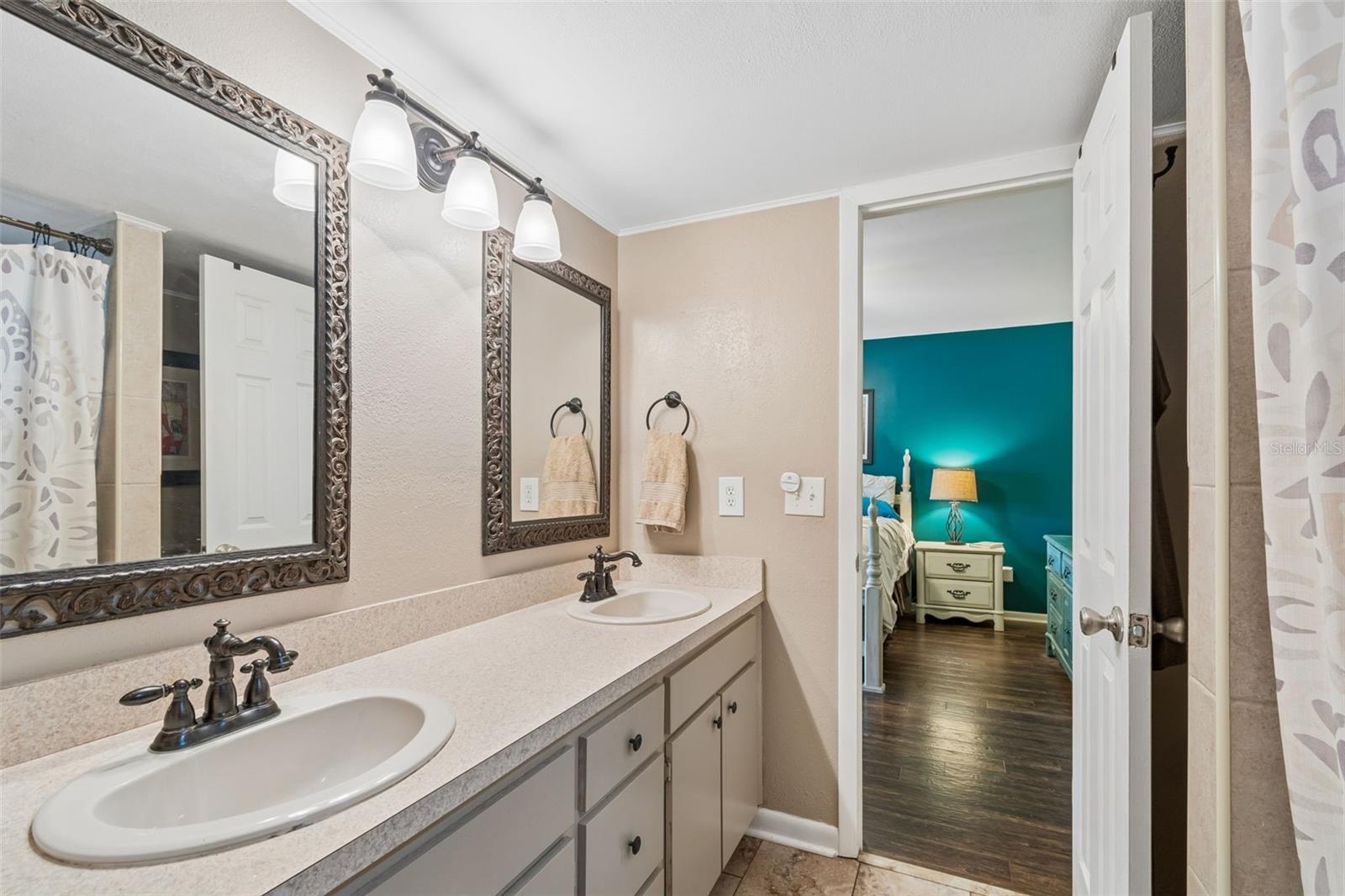 SUTTON ESTATES - Residential