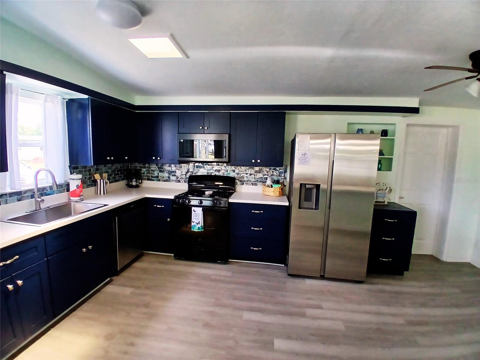 BAYSHORE GARDENS SEC 7 - Residential