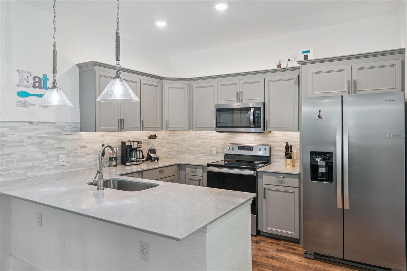 PINE GROVE PARK - Residential