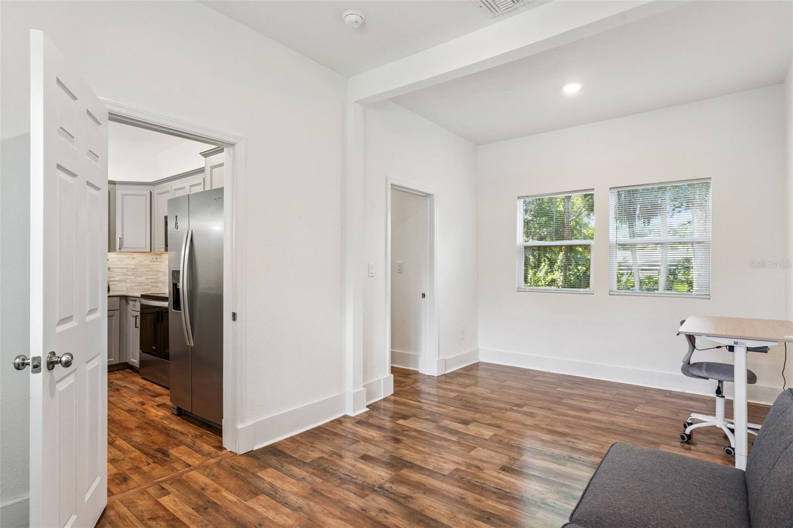 PINE GROVE PARK - Residential