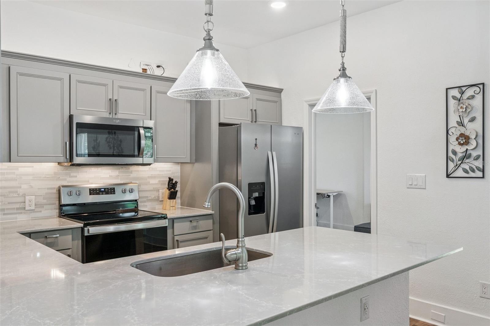 PINE GROVE PARK - Residential