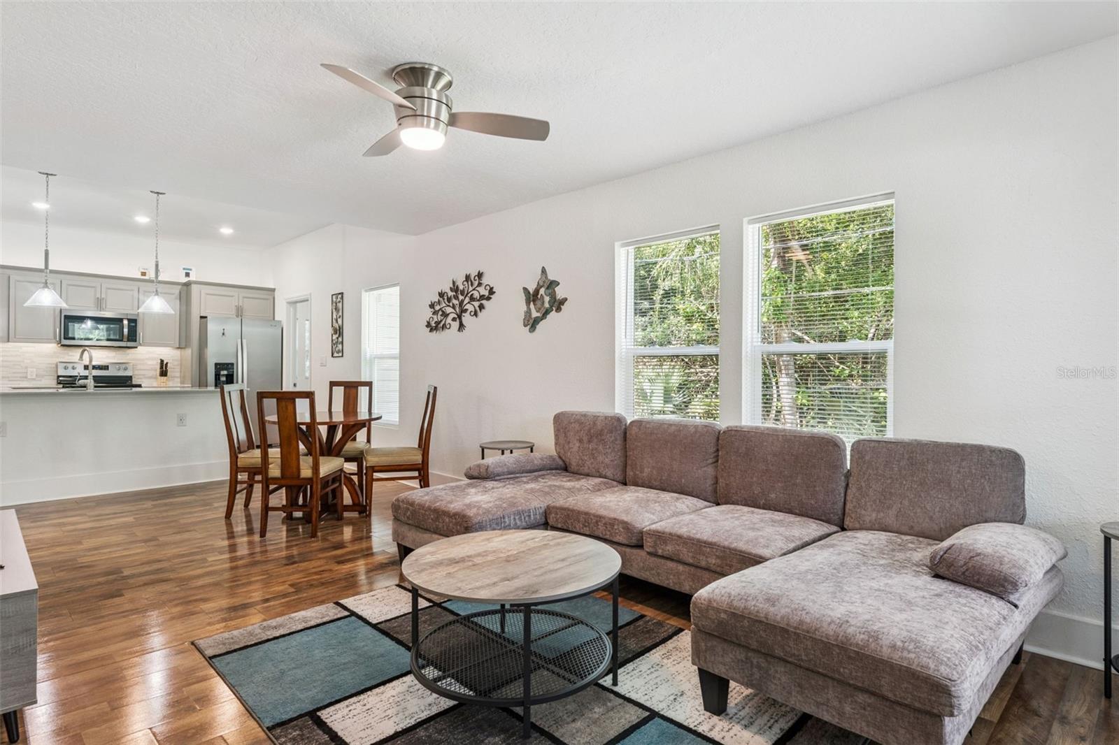 PINE GROVE PARK - Residential