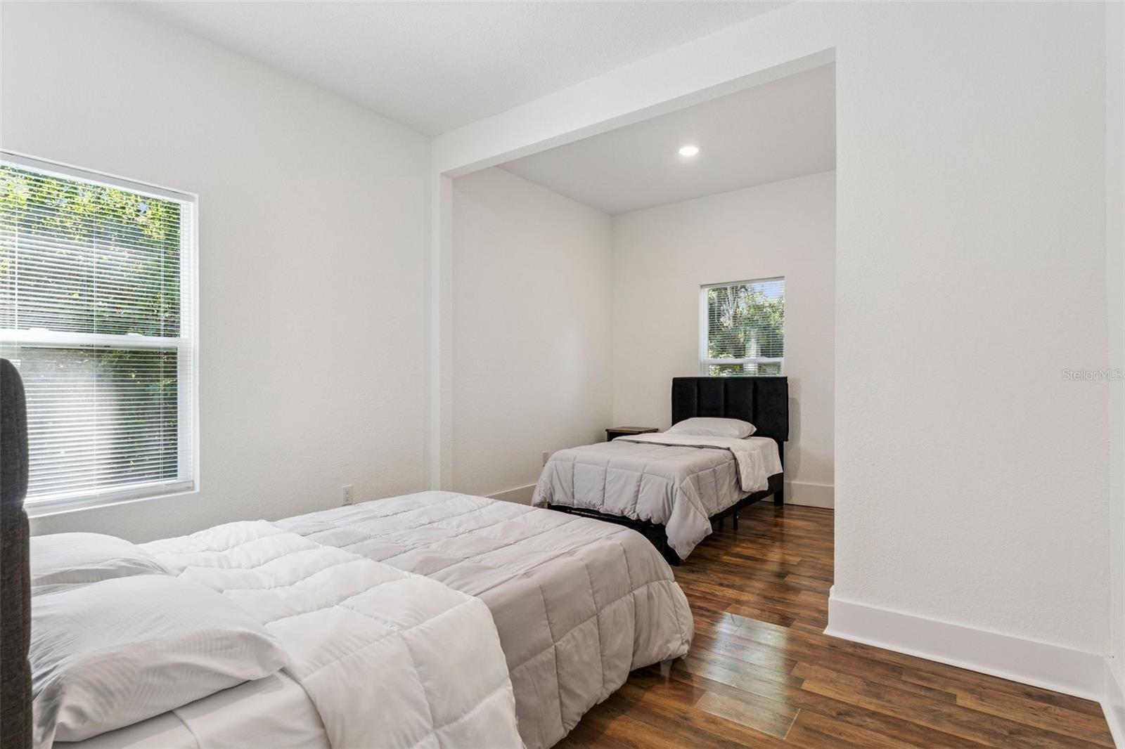 PINE GROVE PARK - Residential