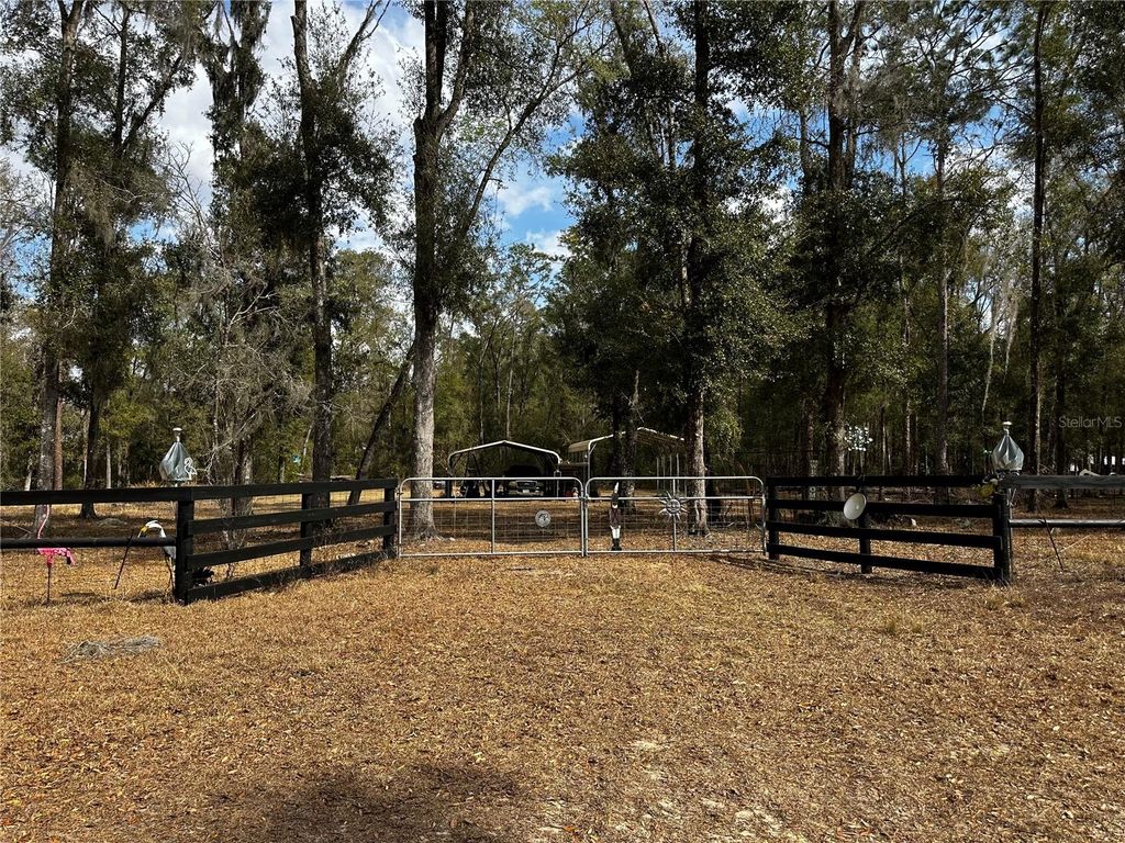 Photo of 12755 S Moonraker Terrace, Floral City, FL 34436 (MLS # TB8477071)