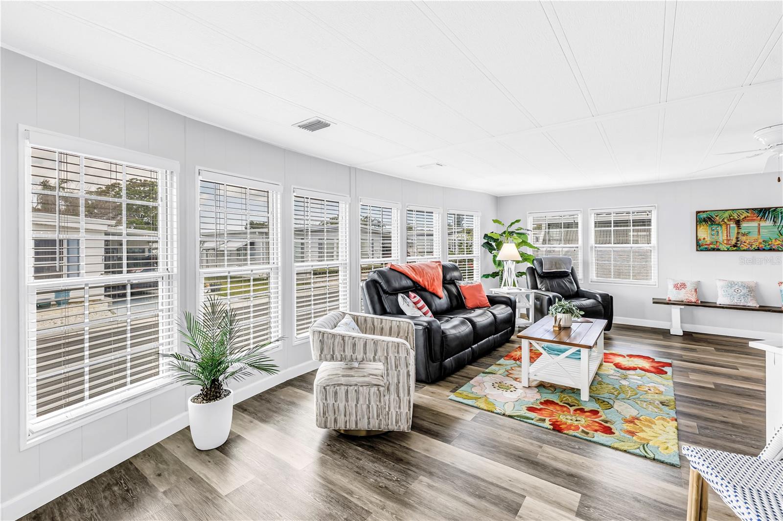 PALM HILL MOBILE HOME PARK UNREC - Residential