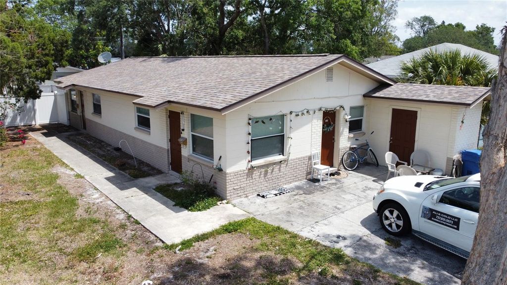 Photo of 521 88th Avenue N, St Petersburg, FL 33702 (MLS # TB8468833)