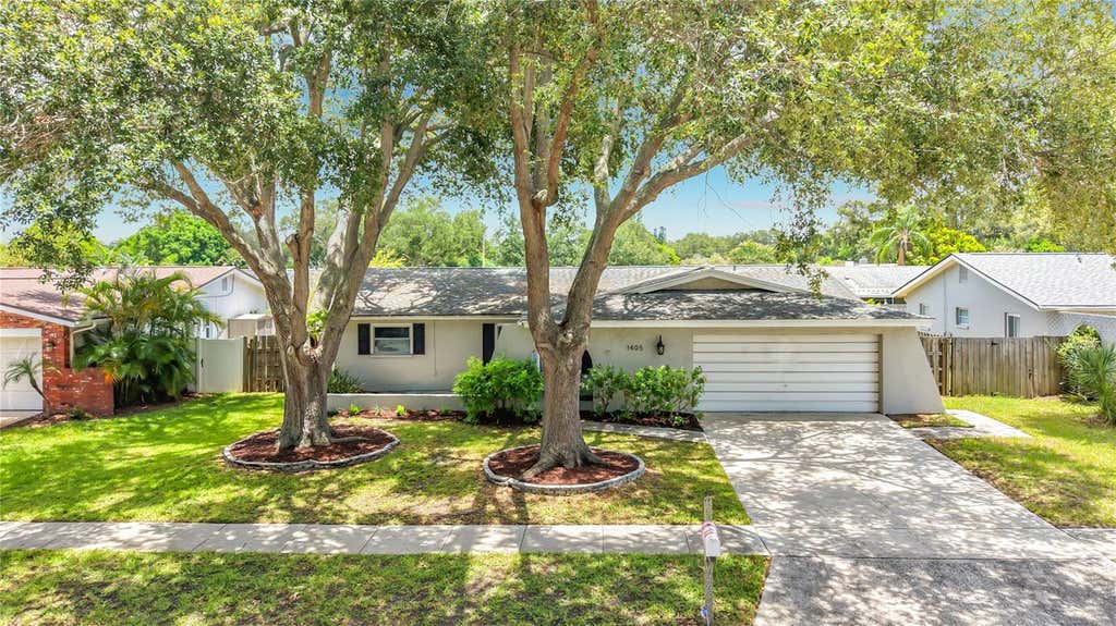 Photo of 1405 Overcash Drive, Dunedin, FL 34698 (MLS # TB8526004)