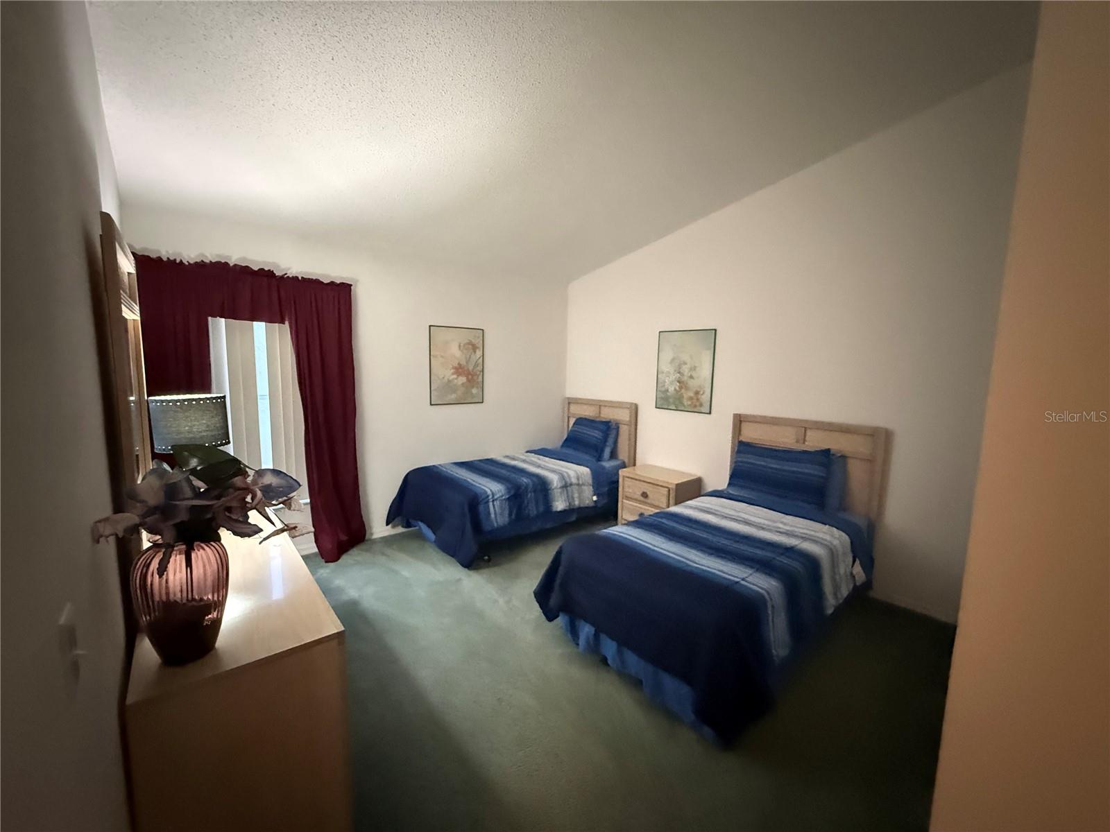 HAMPTON ESTATES - Residential