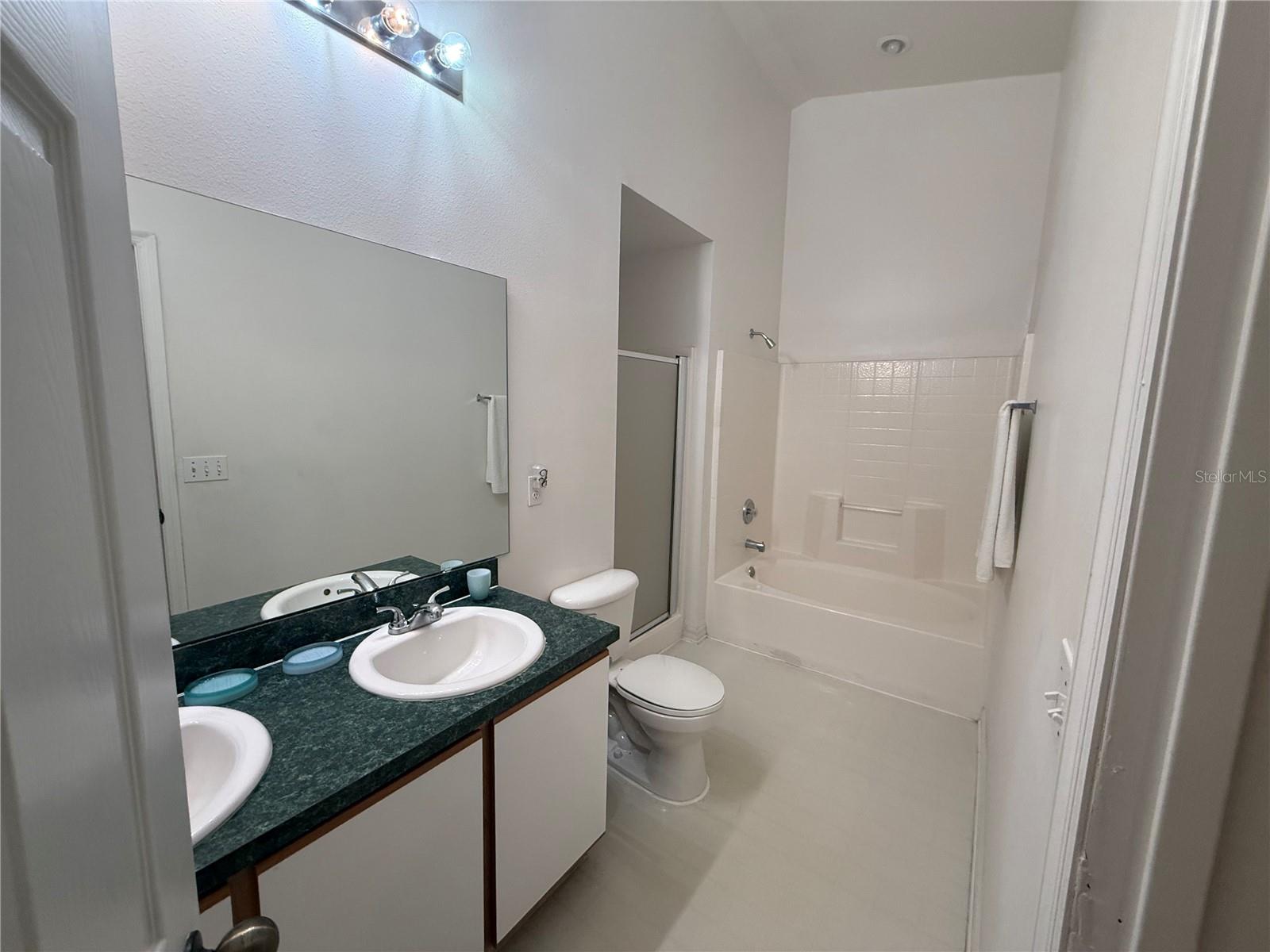 HAMPTON ESTATES - Residential