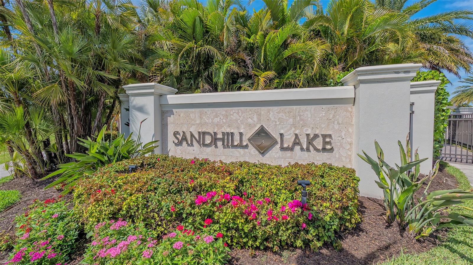 SANDHILL LAKE - Residential