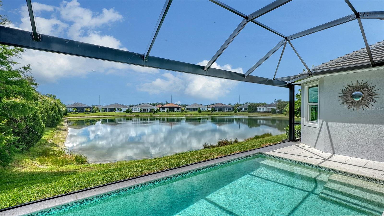 SANDHILL LAKE - Residential