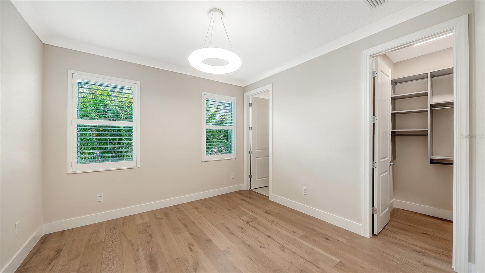 SANDHILL LAKE - Residential