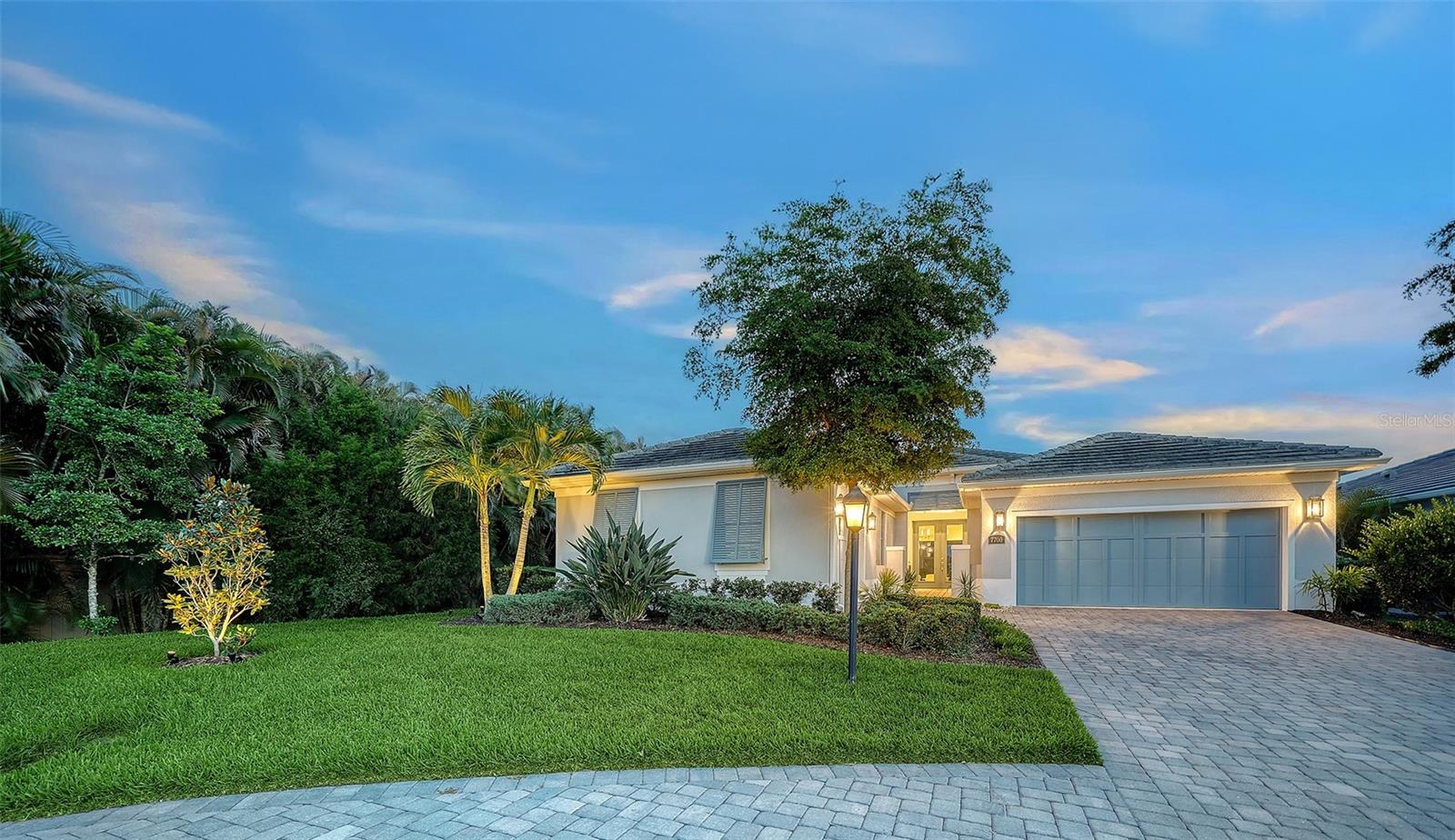 SANDHILL LAKE - Residential