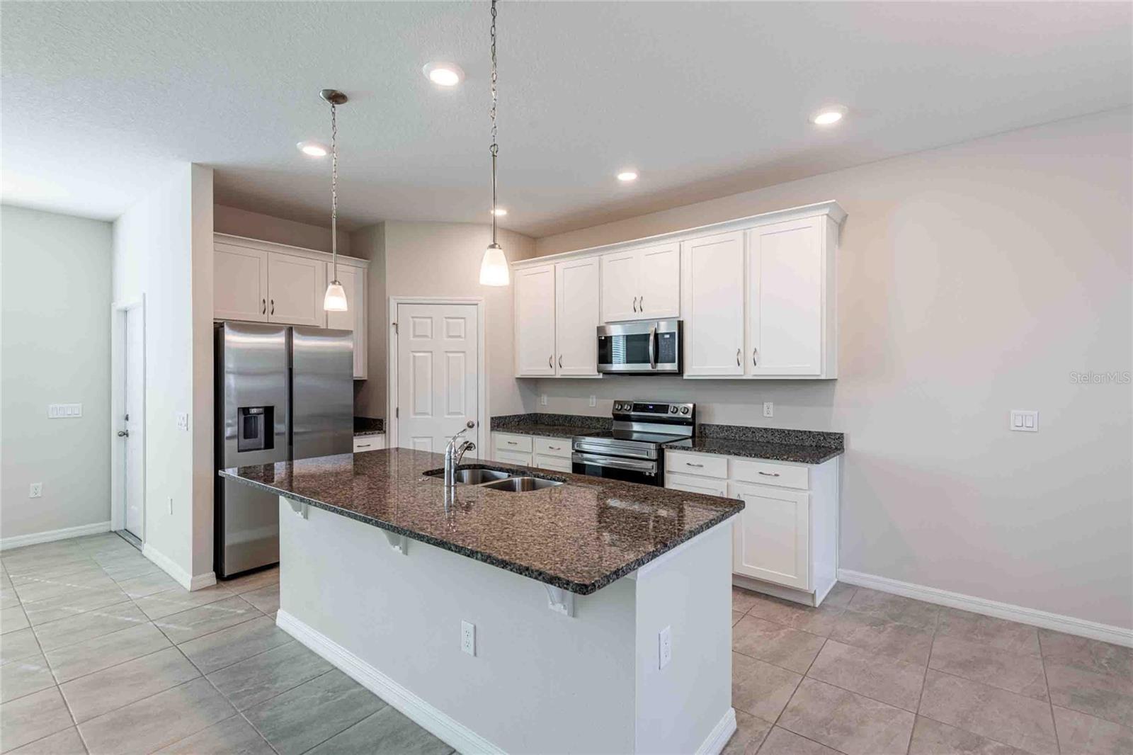 AVALON PARK WEST PRCL E PH I - Residential