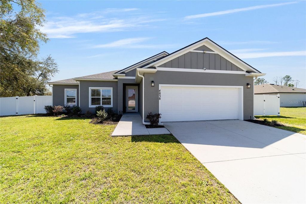 Photo of 4838 SW 130th Street, Ocala, FL 34473 (MLS # OM720722)